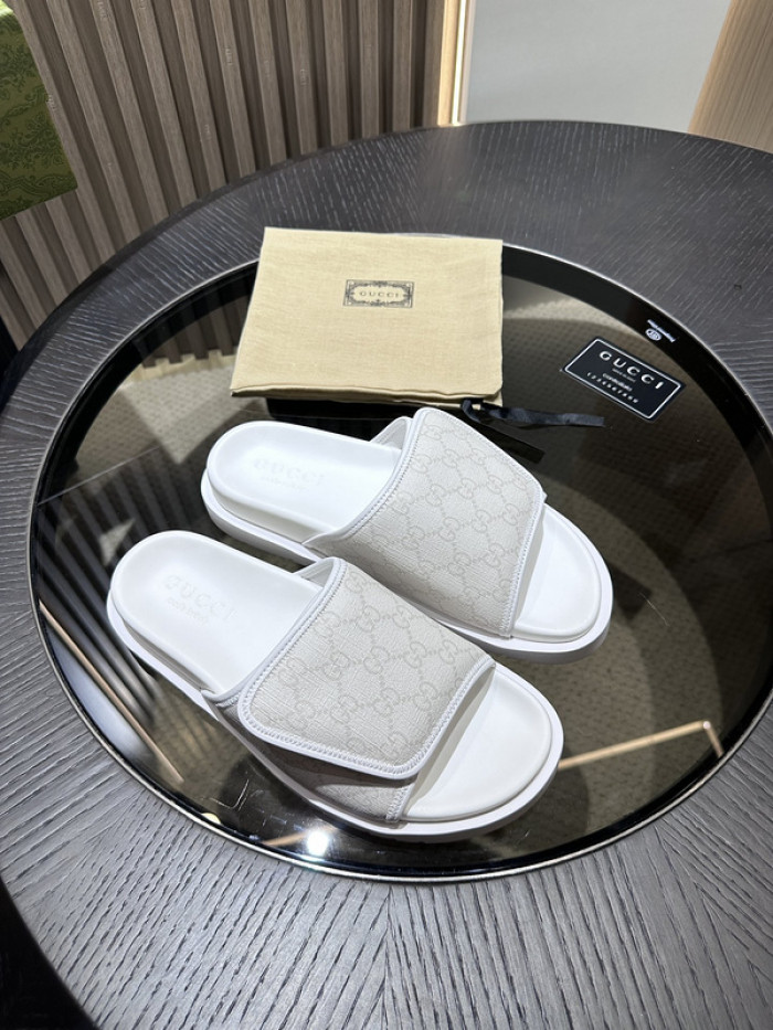 Gv*c slippers