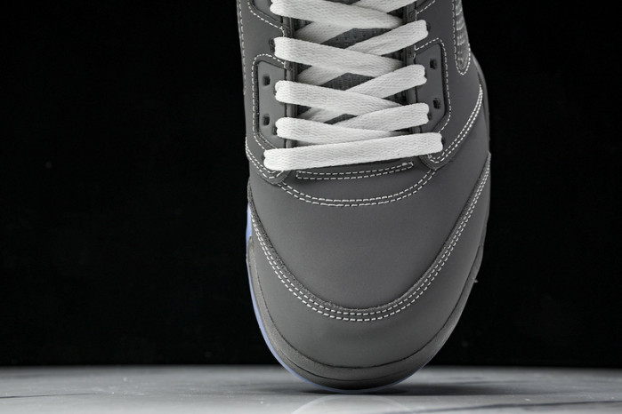 Jordan 5 Retro 