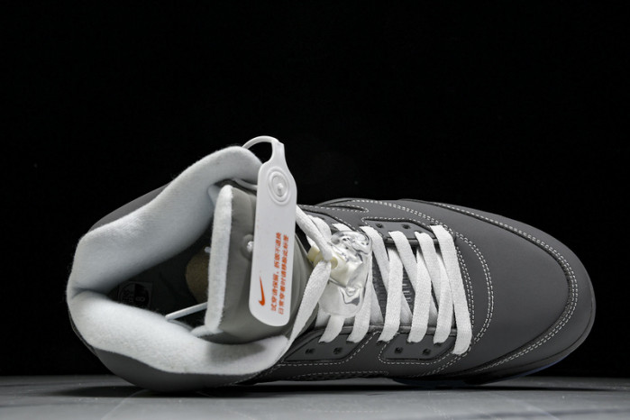 Jordan 5 Retro 