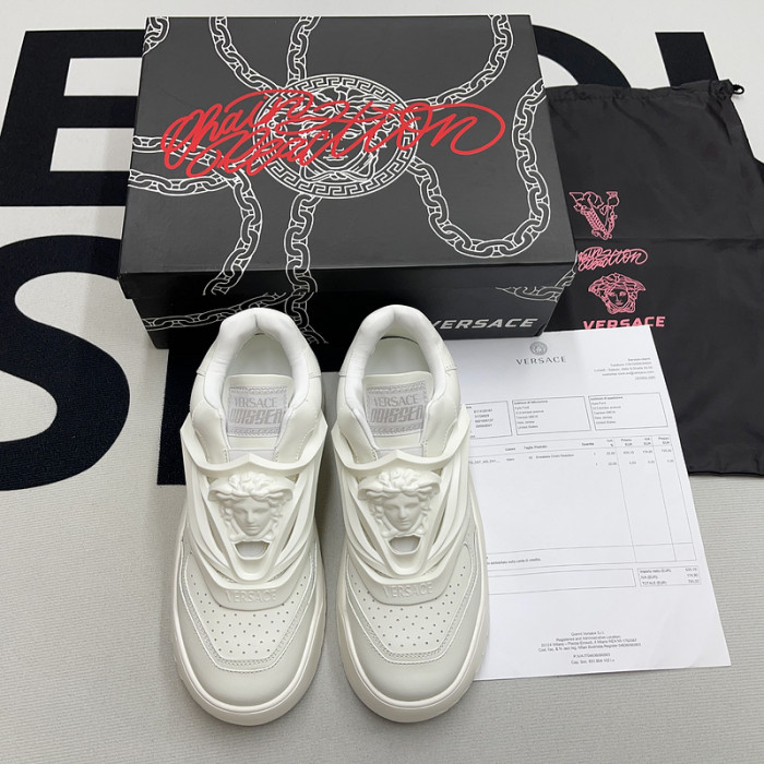 VERS SNEAKERS