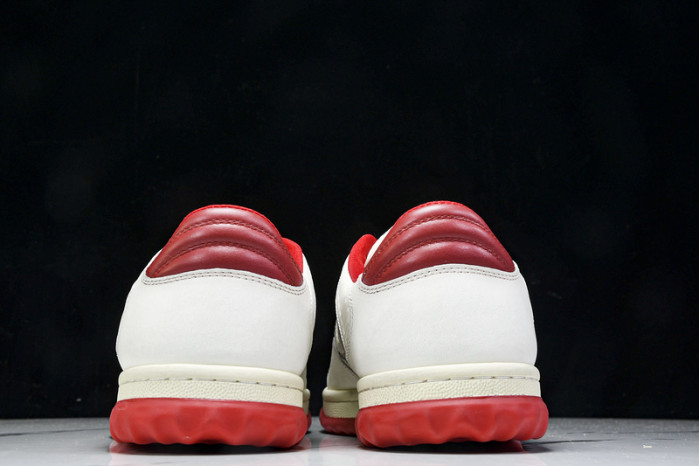 Gv*c sneaker