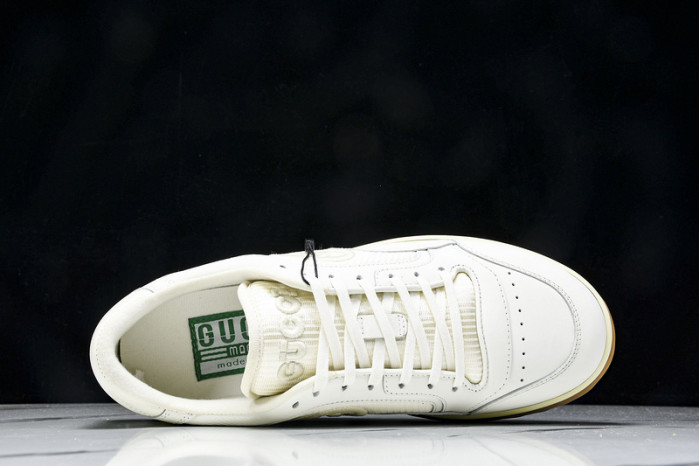 Gv*c sneaker