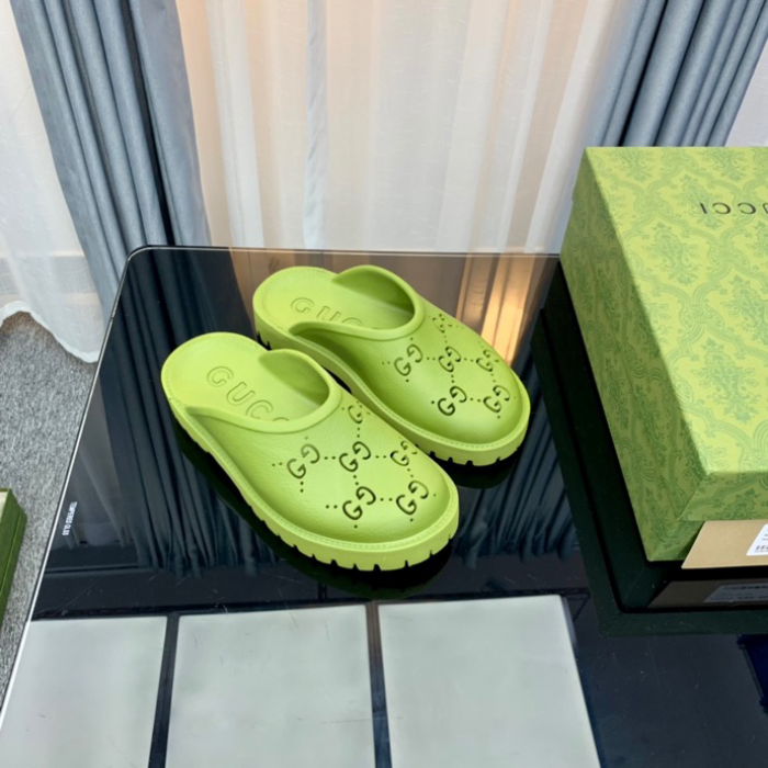 Gv*c slippers