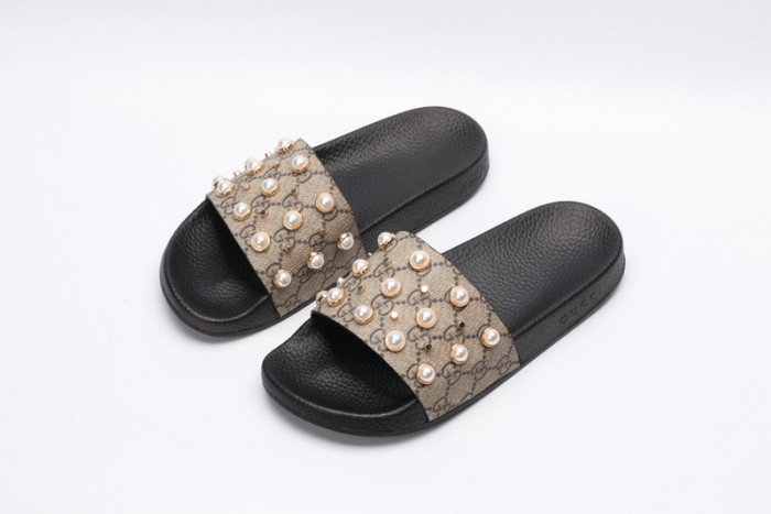 Gv*c slippers