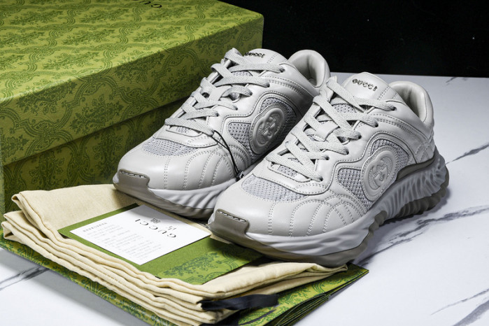 Gv*c ripple sneaker