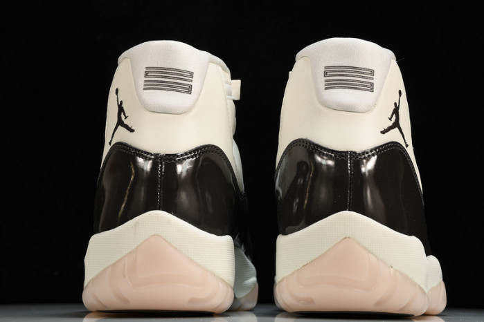 Air Jordan 11 WMNS “Neapolitan  AR0715-101
