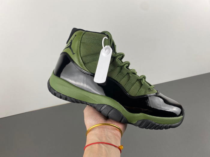 Air Jordan 11  CT8012-300