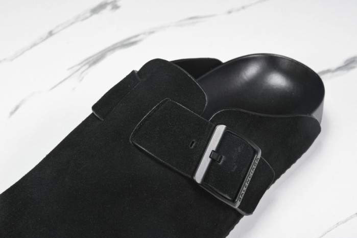 BLCG SLIPPERS