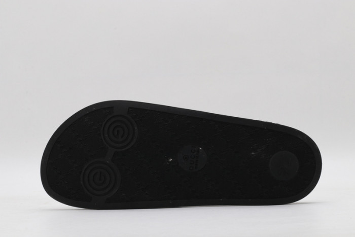 Gv*c slippers