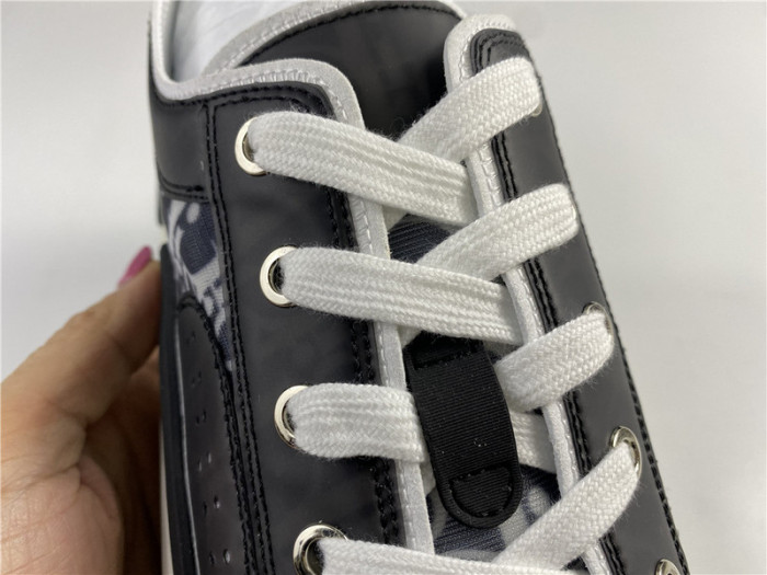 D10R B23 Sneakers Low Top
