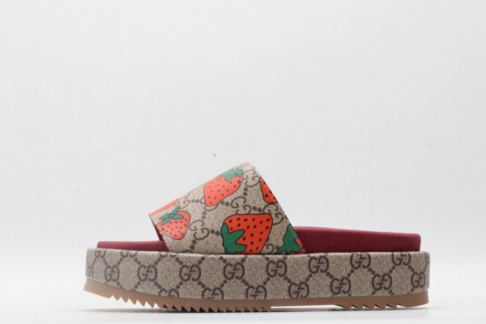 Gv*c slippers