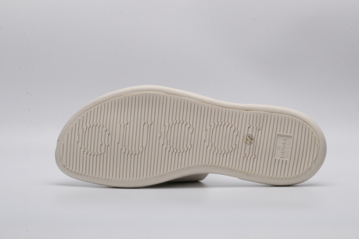 Gv*c slippers