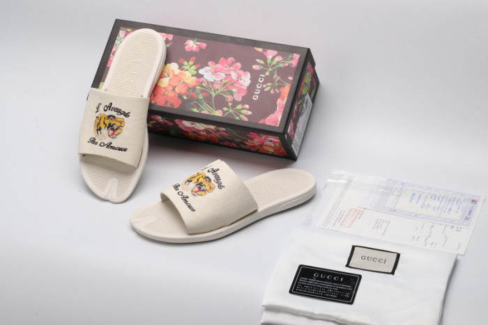 Gv*c slippers