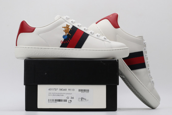 Gv*c ace embroidered low-top sneaker
