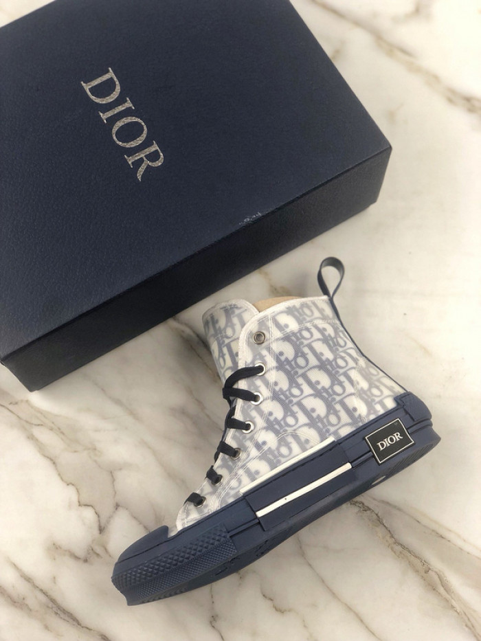 D10R B23 Sneakers High Top
